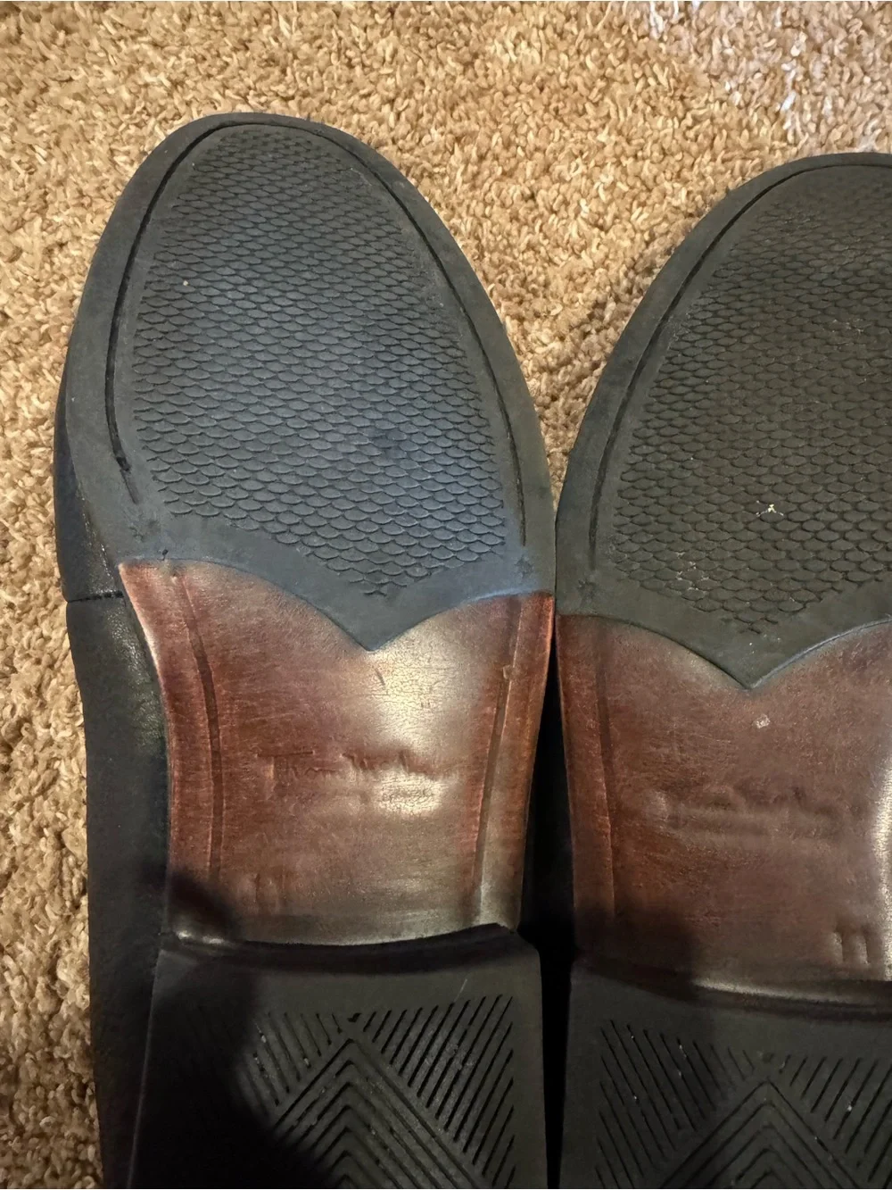 Thom McAn Black Leather Tassel Loafers size 11
